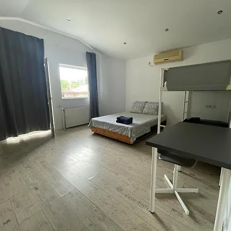Homestay Cazare La Eforie Sud ,camera Jad De 4 Persoane *